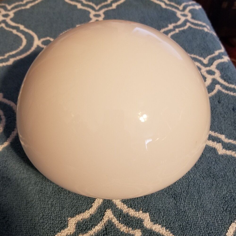 Vintage white mushroom shaped blown glass shade approximately 3" opening - Picture 7 of 7
